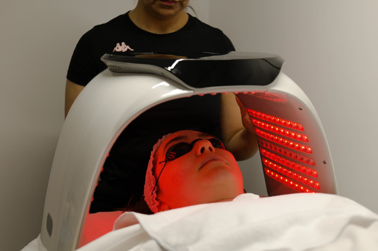 Higiene facial + Peeling + Lámpara luz led